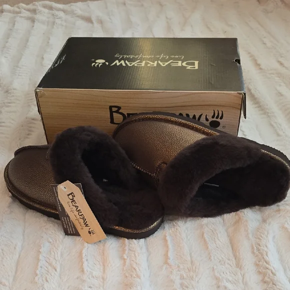 New Sheepskin Lined BearPaw Bronze & Chocolate Brown Slippers - Picture 2 of 10